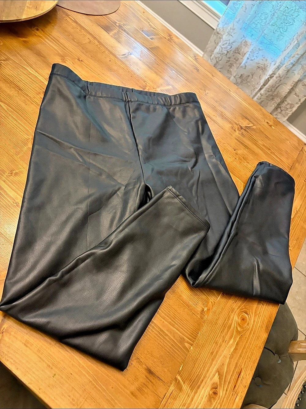 LOFT Outlet Faux Leather fleece lined Leggings in Black Size Large
